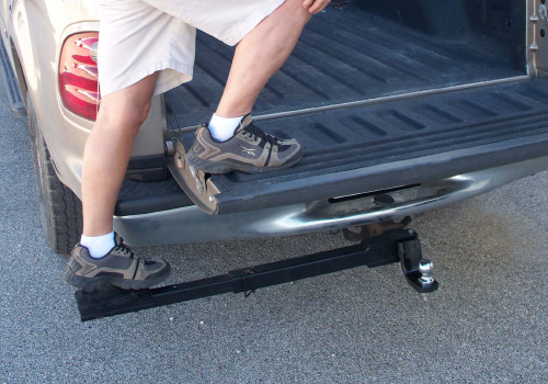 Great Day 2" Receiver Adjustable Truck Step - Click Image to Close